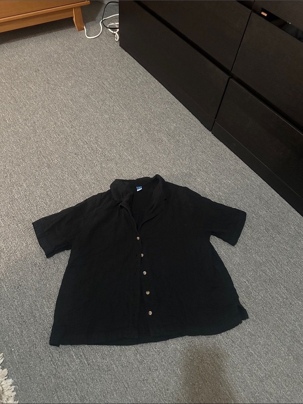 Old Navy 100% cotton Black Short-Sleeve Button-Down Shirt